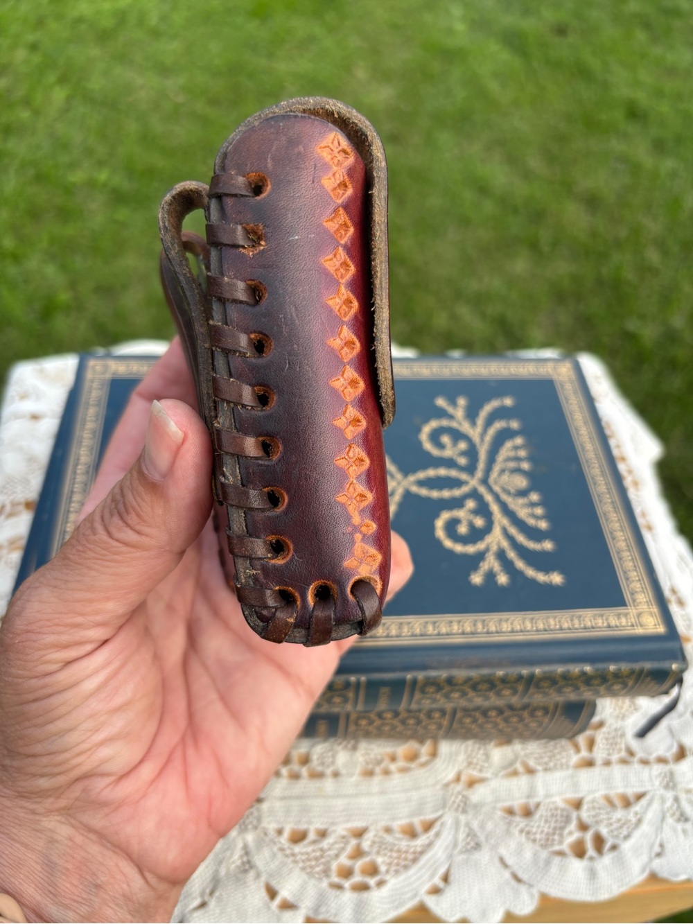 Tooled Leather Flip Phone Case Belt Holster - Picture 2 of 8